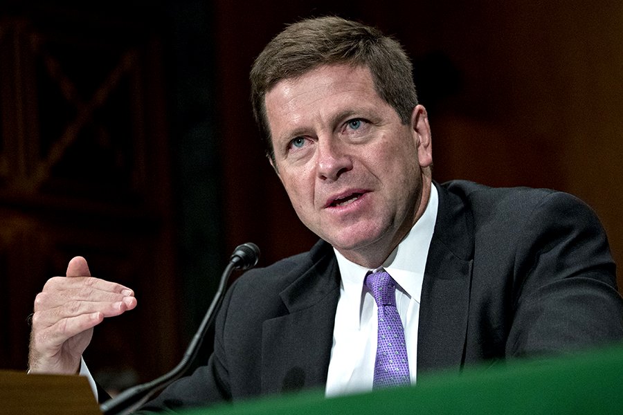 Früherer SEC-Chef Jay Clayton tippt auf kommende neue Bitcoin-Vorschriften
