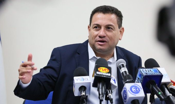 Der Minister von El Salvador meint, es wäre zu früh, um BTC für Gehälter zu verwenden
