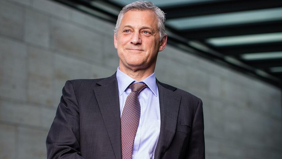 Suche nach Fiat-Alternative “absolut sinnvoll”, sagt StanChart-Chef