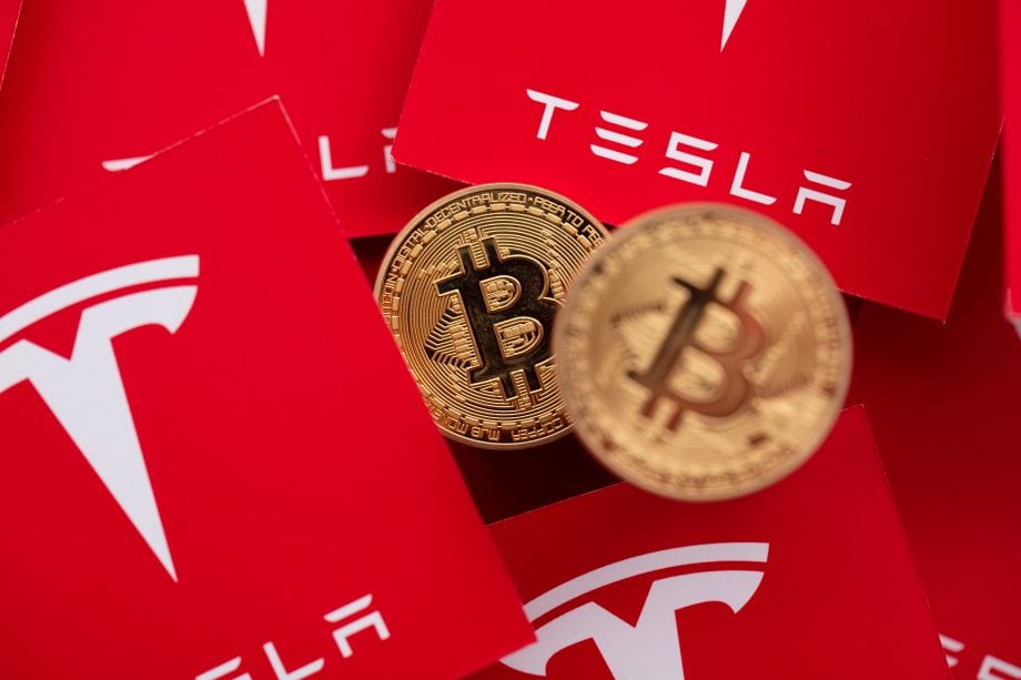 Tesla Sheds Light On Bitcoin Loss Of $140 Million In SEC Filing